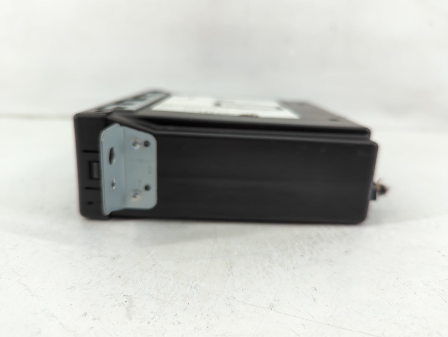 2015-2019 Gmc Sierra 1500 Radio AM FM Cd Player Receiver Replacement P/N:13594481 Fits Fits 2015 2016 2017 2018 2019 2020 OE