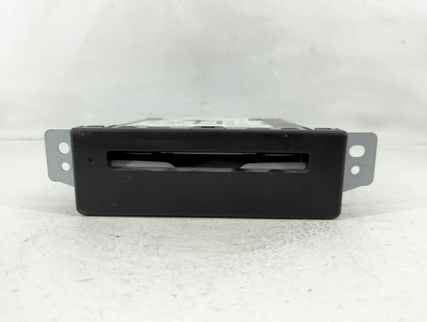 2015-2019 Gmc Sierra 1500 Radio AM FM Cd Player Receiver Replacement P/N:13594481 Fits Fits 2015 2016 2017 2018 2019 2020 OE
