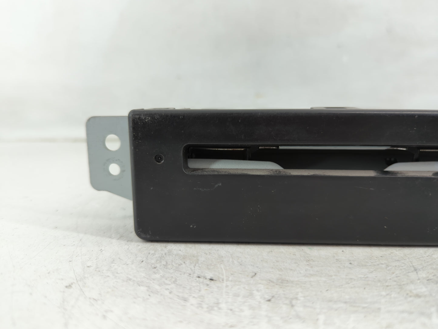 2015-2019 Gmc Sierra 1500 Radio AM FM Cd Player Receiver Replacement P/N:13594481 Fits Fits 2015 2016 2017 2018 2019 2020 OE