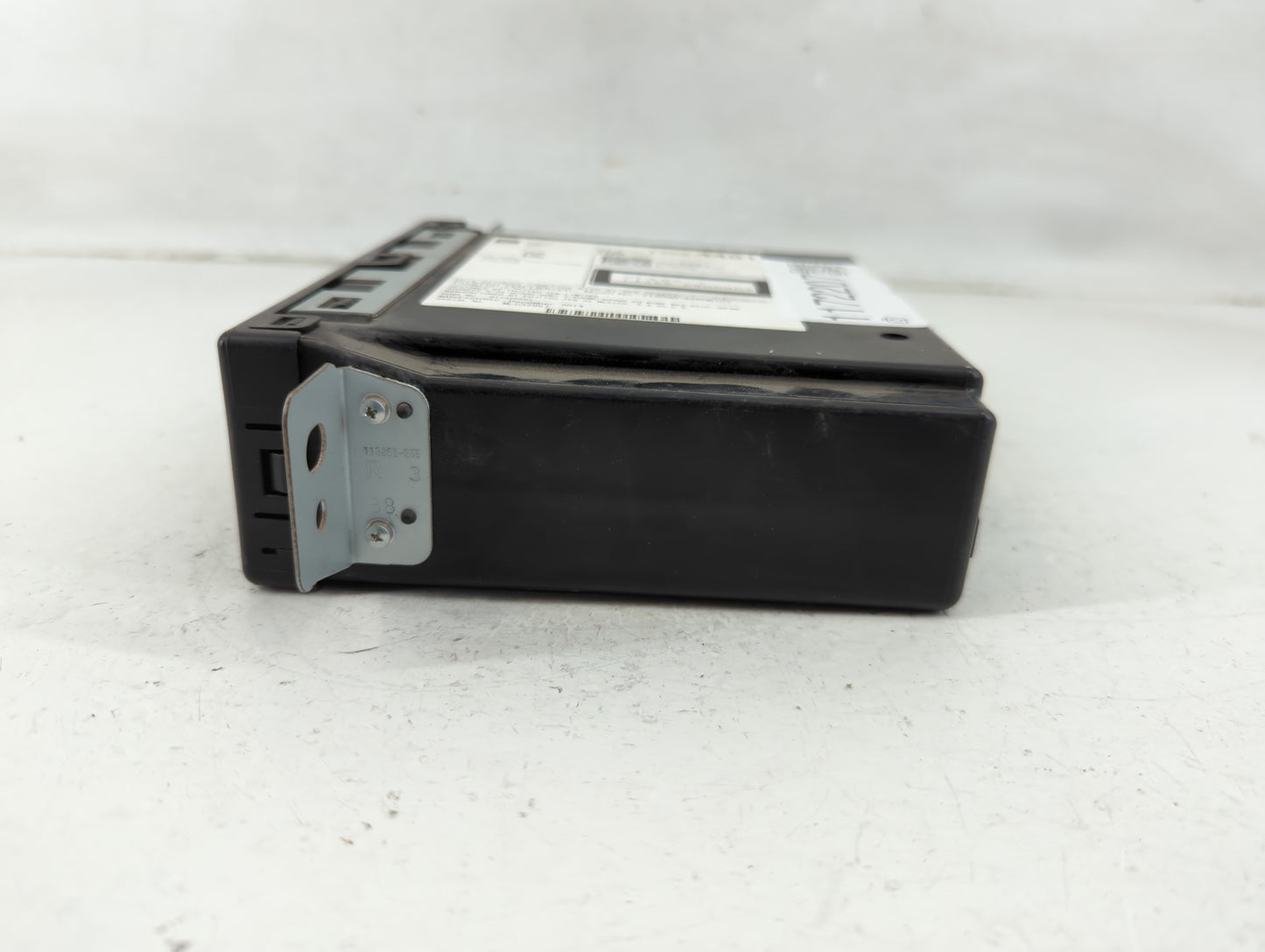 2015-2019 Gmc Sierra 1500 Radio AM FM Cd Player Receiver Replacement P/N:13594481 Fits Fits 2015 2016 2017 2018 2019 2020 OE