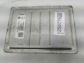 2014-2016 Gmc Sierra 1500 PCM Engine Control Computer ECU ECM PCU OEM P/N:12663391 Fits Fits 2014 2015 2016 OEM Used Auto Pa