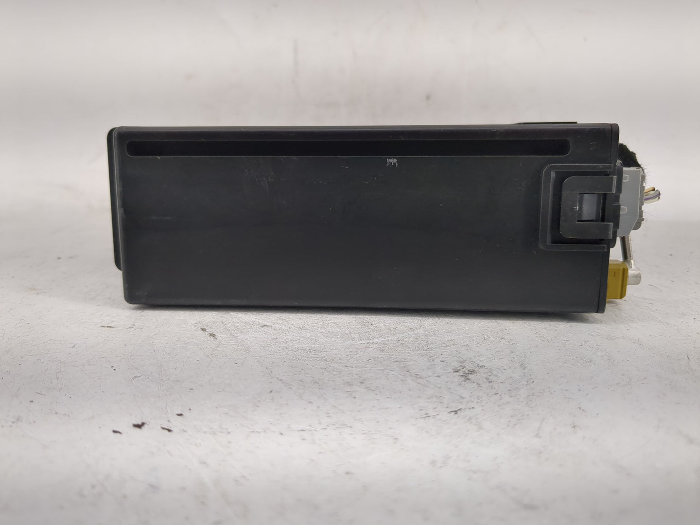 2015 Gmc Sierra 1500 Radio AM FM Cd Player Receiver Replacement P/N:13596607 Fits Fits 2016 OEM Used Auto Parts - Oemusedaut