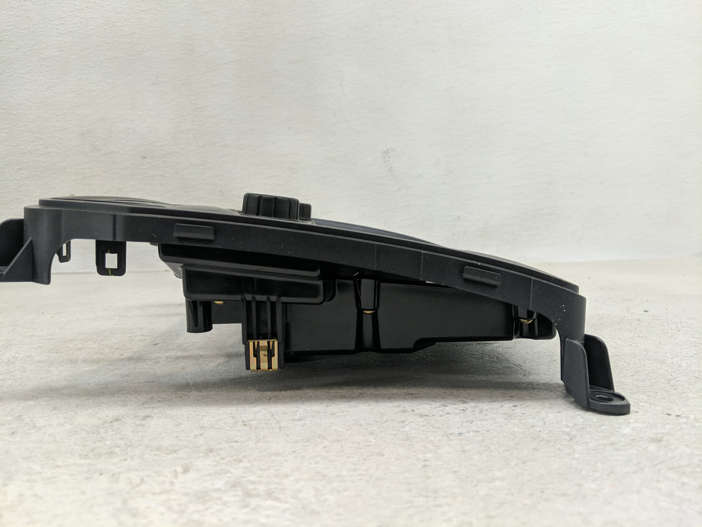 2015-2018 Gmc Sierra 1500 Radio Control Panel - Oemusedautoparts1.com