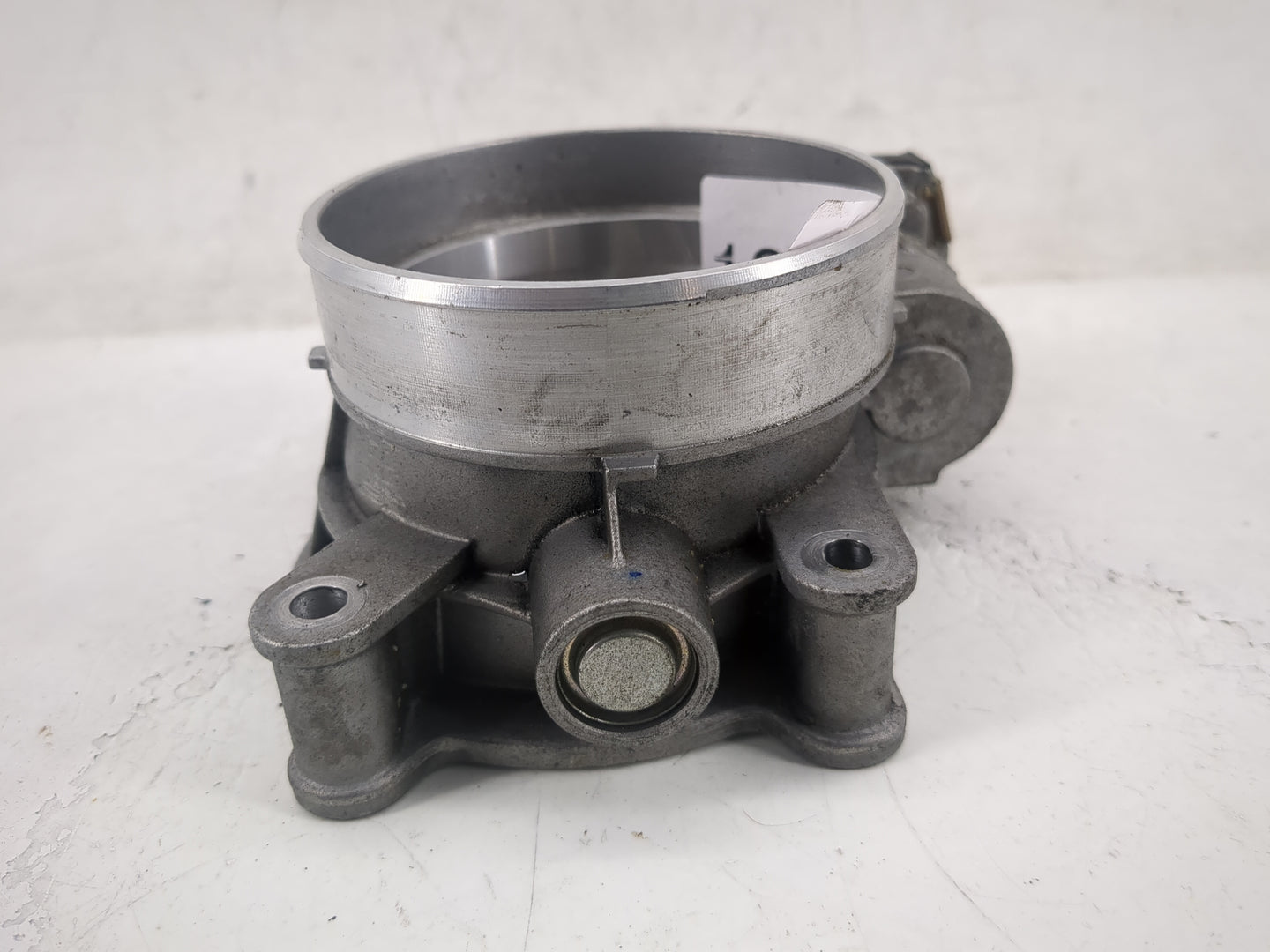 2014-2022 Gmc Sierra 1500 Throttle Body P/N:12617792 Fits Fits 2014 2015 2016 2017 2018 2019 2020 2021 2022 OEM Used Auto Pa