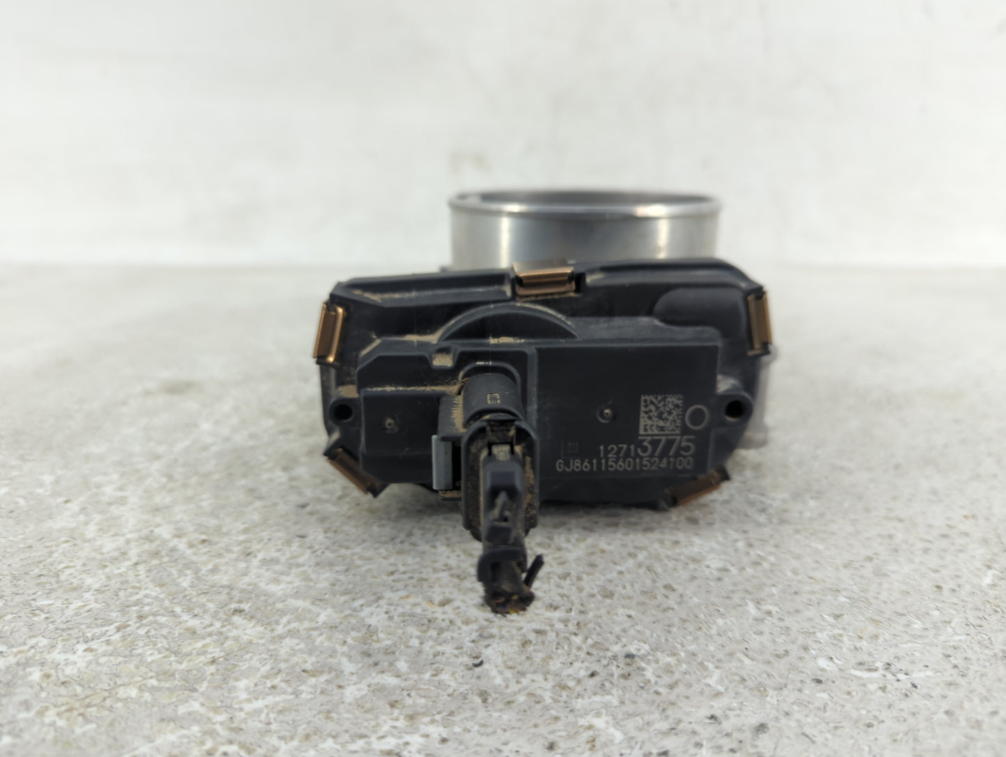 2014-2022 Gmc Sierra 1500 Throttle Body P/N:12713775 12617792 Fits Fits 2014 2015 2016 2017 2018 2019 2020 2021 2022 OEM Use