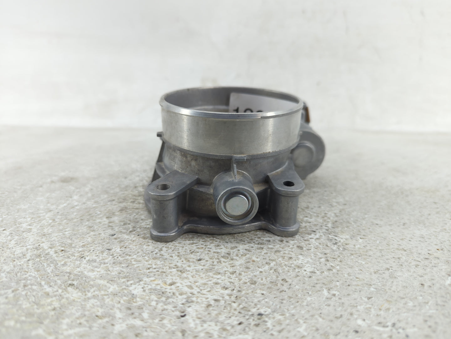 2014-2022 Gmc Sierra 1500 Throttle Body P/N:12713775 12617792 Fits Fits 2014 2015 2016 2017 2018 2019 2020 2021 2022 OEM Use