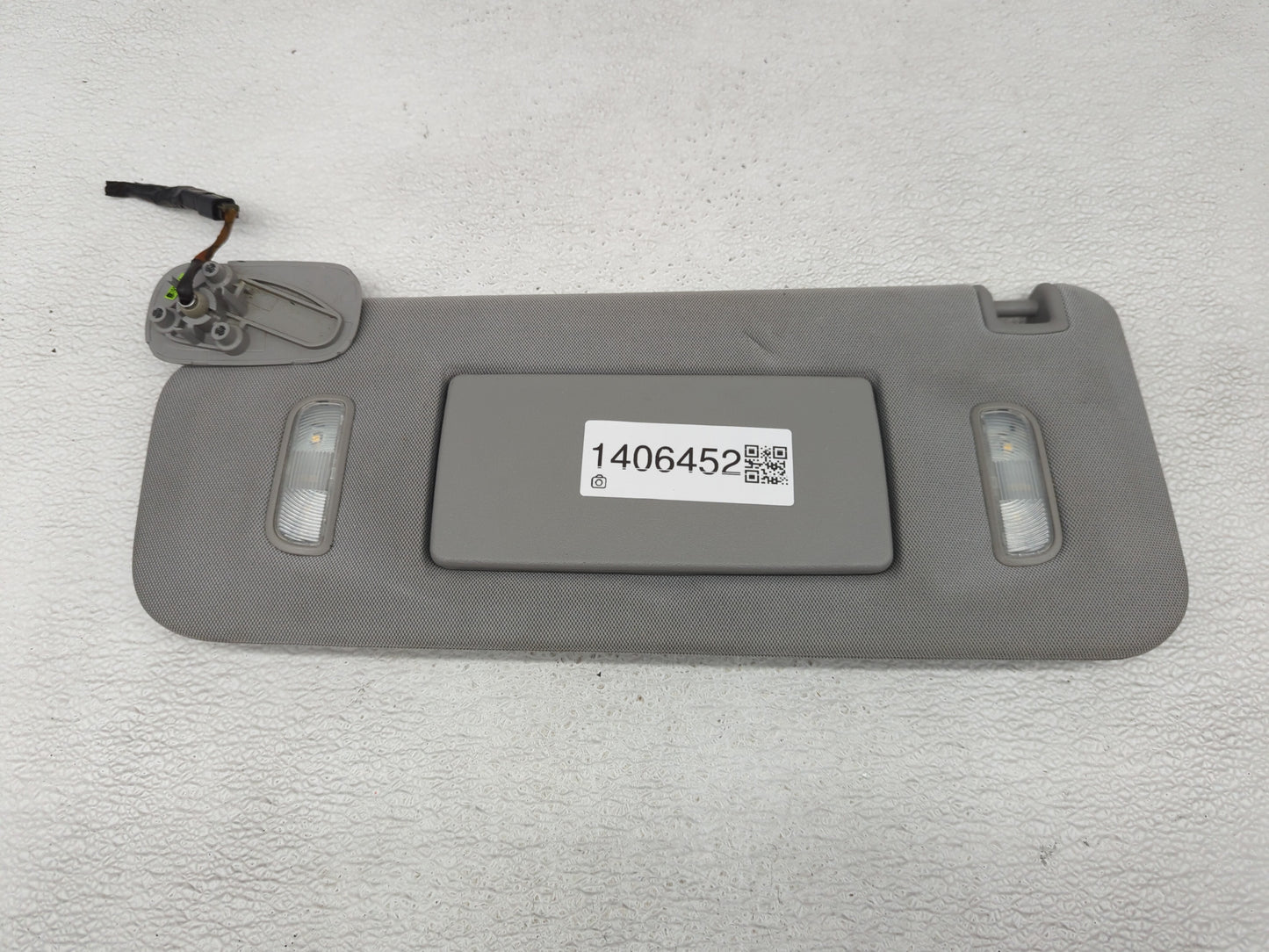 2014-2019 Gmc Sierra 1500 Sun Visor Shade Replacement Driver Left Mirror Fits Fits 2014 2015 2016 2017 2018 2019 OEM Used Au