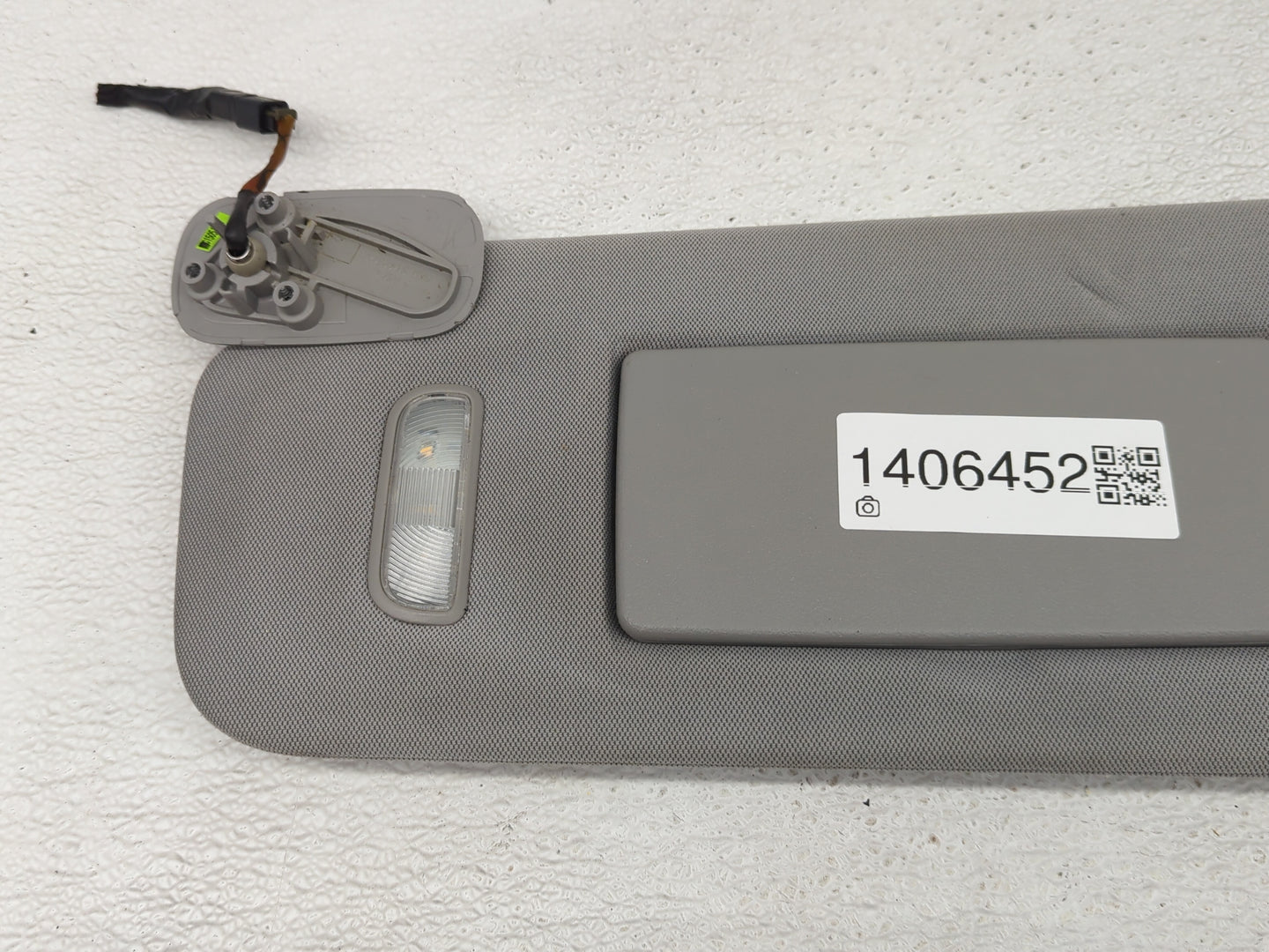 2014-2019 Gmc Sierra 1500 Sun Visor Shade Replacement Driver Left Mirror Fits Fits 2014 2015 2016 2017 2018 2019 OEM Used Au