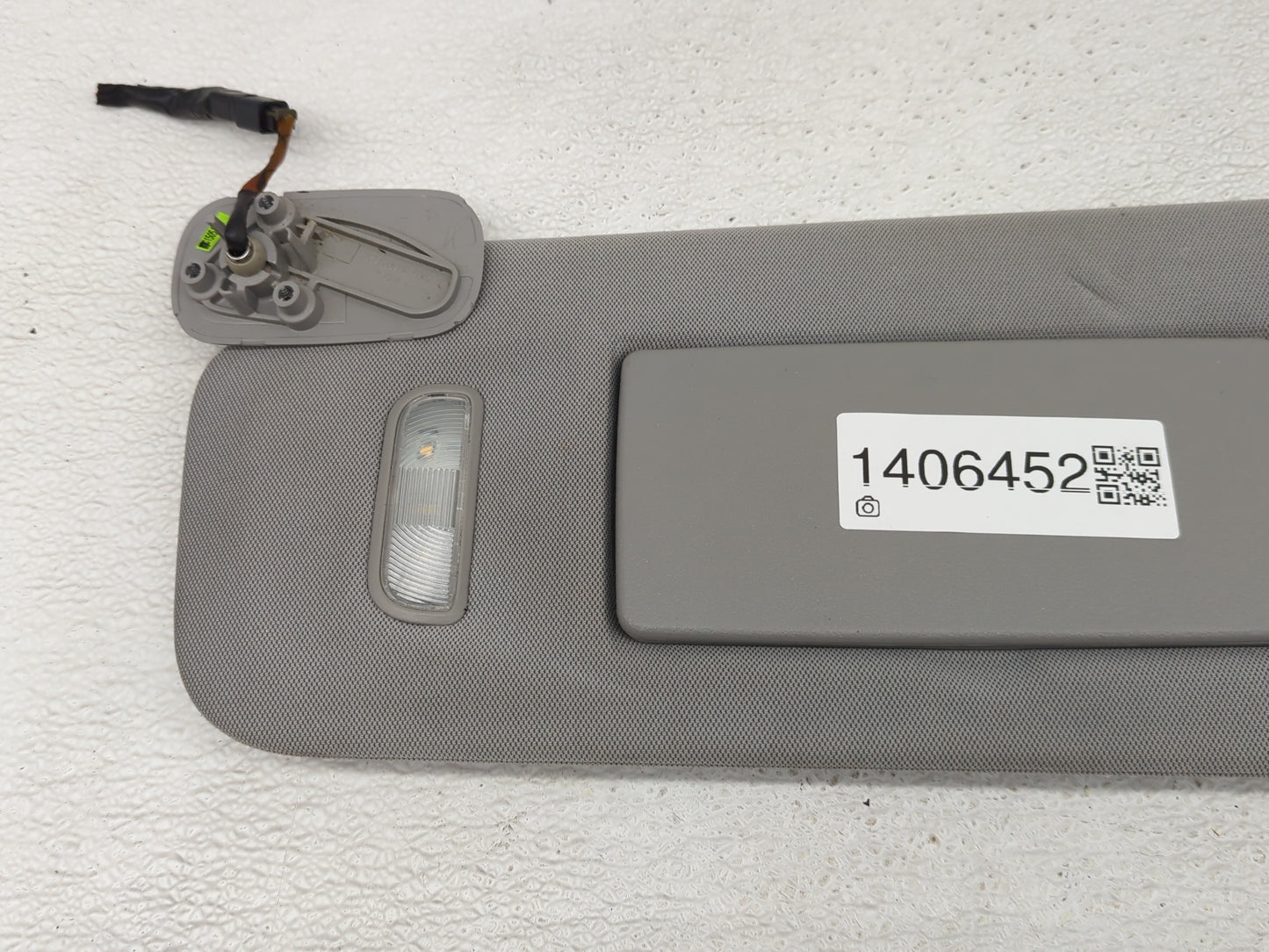 2014-2019 Gmc Sierra 1500 Sun Visor Shade Replacement Driver Left Mirror Fits Fits 2014 2015 2016 2017 2018 2019 OEM Used Au