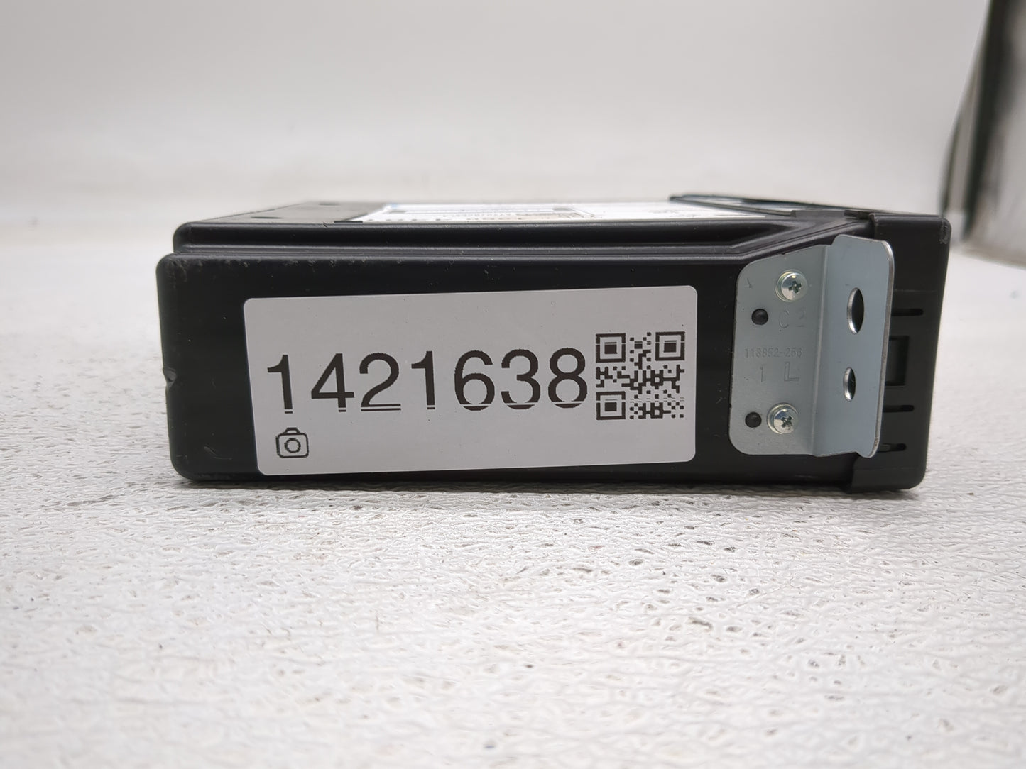 2015 Gmc Sierra 1500 Radio AM FM Cd Player Receiver Replacement P/N:13594481 Fits OEM Used Auto Parts - Oemusedautoparts1.co
