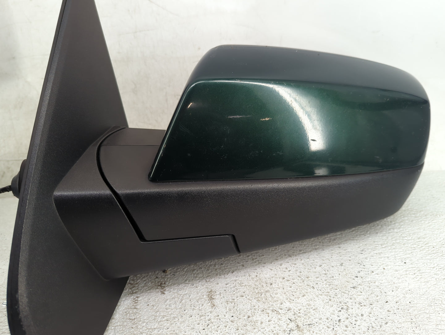 2014-2019 Gmc Sierra 1500 Driver Side View Mirror - Left Door Mirror OEM Used - Oemusedautoparts1.com