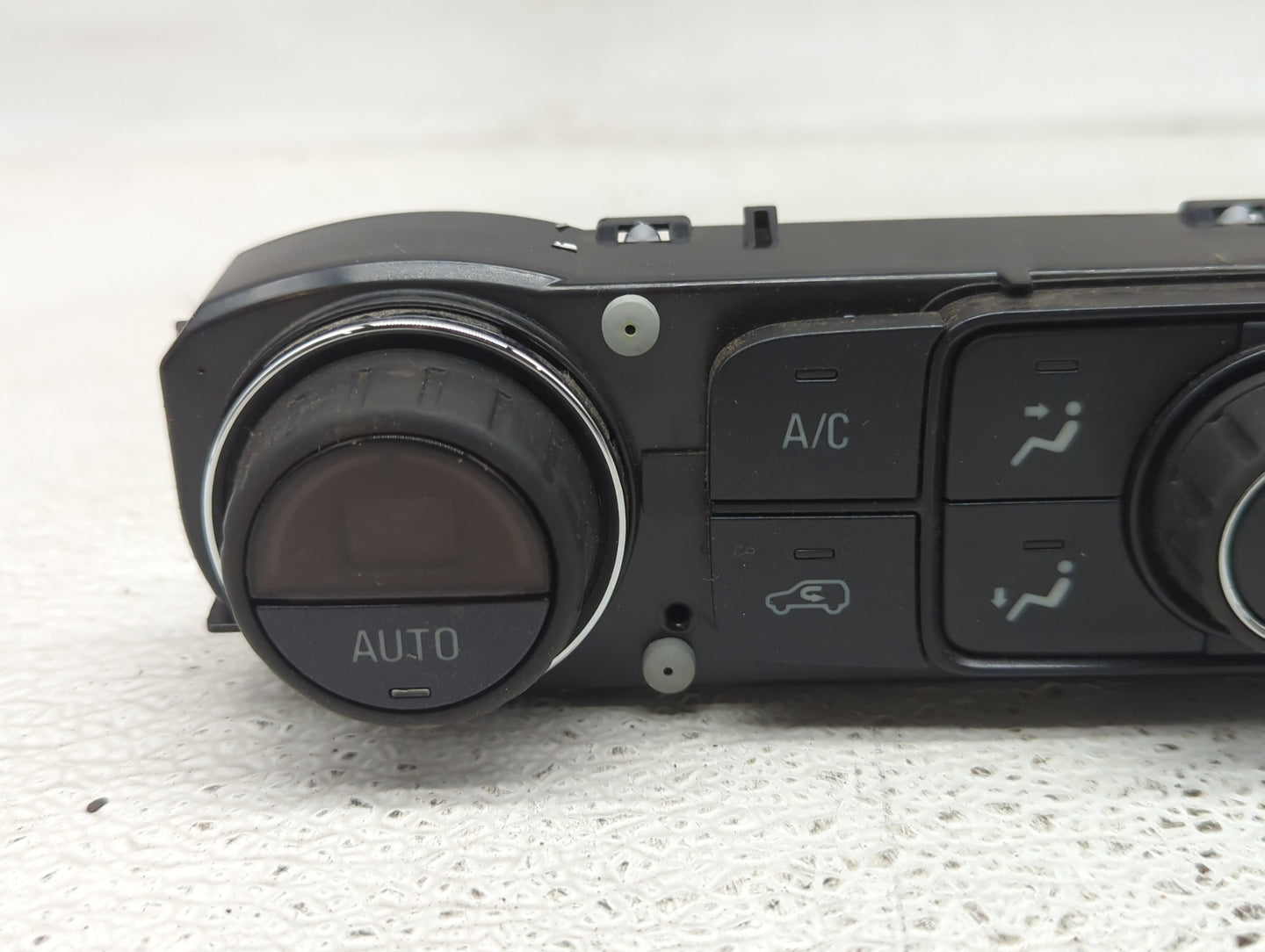 2014-2016 Gmc Sierra 1500 Climate Control Module Temperature AC/Heater Replacement P/N:23486616 Fits Fits 2014 2015 2016 OEM