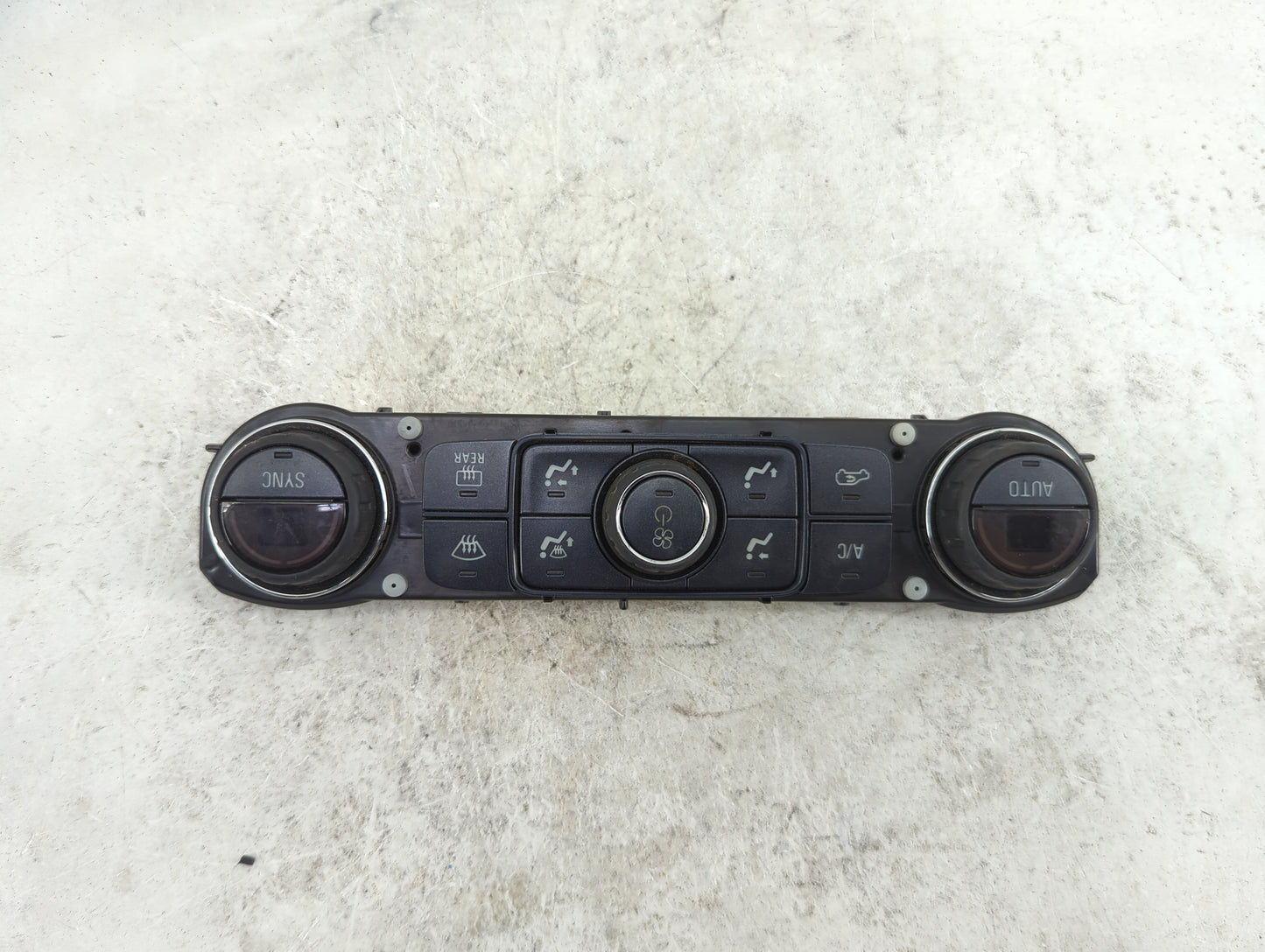 2014-2016 Gmc Sierra 1500 Climate Control Module Temperature AC/Heater Replacement P/N:23486616 7370200000000X Fits OEM Used
