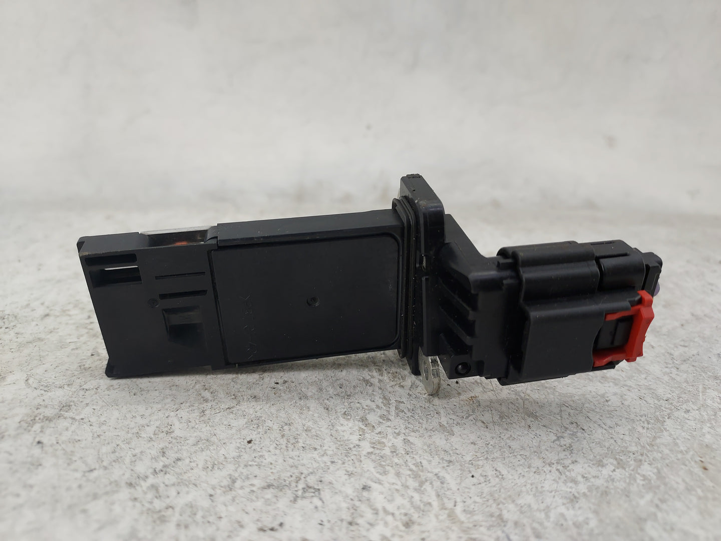 2014-2019 Gmc Sierra 1500 Mass Air Flow Meter Maf 1485326 - Oemusedautoparts1.com