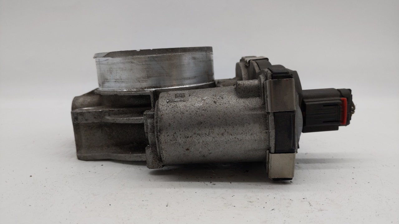 2014-2015 Gmc Sierra 1500 Throttle Body P/N:12632171BA Fits Fits 2014 2015 OEM Used Auto Parts - Oemusedautoparts1.com
