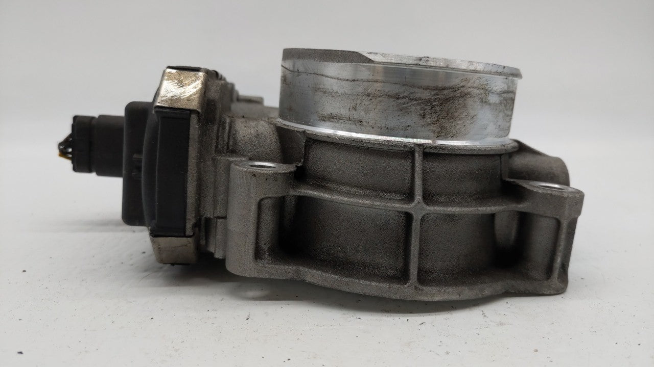 2014-2015 Gmc Sierra 1500 Throttle Body P/N:12632171BA Fits Fits 2014 2015 OEM Used Auto Parts - Oemusedautoparts1.com