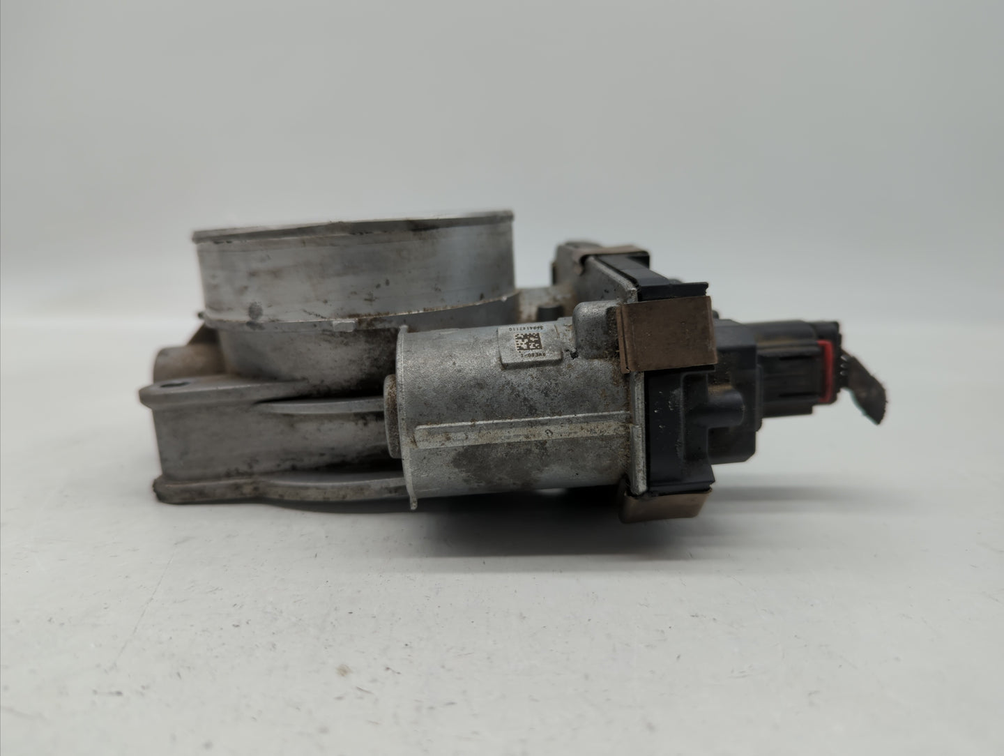 2014-2018 Gmc Sierra 1500 Throttle Body P/N:12678224 12617792 Fits Fits 2014 2015 2016 2017 2018 2019 OEM Used Auto Parts - 