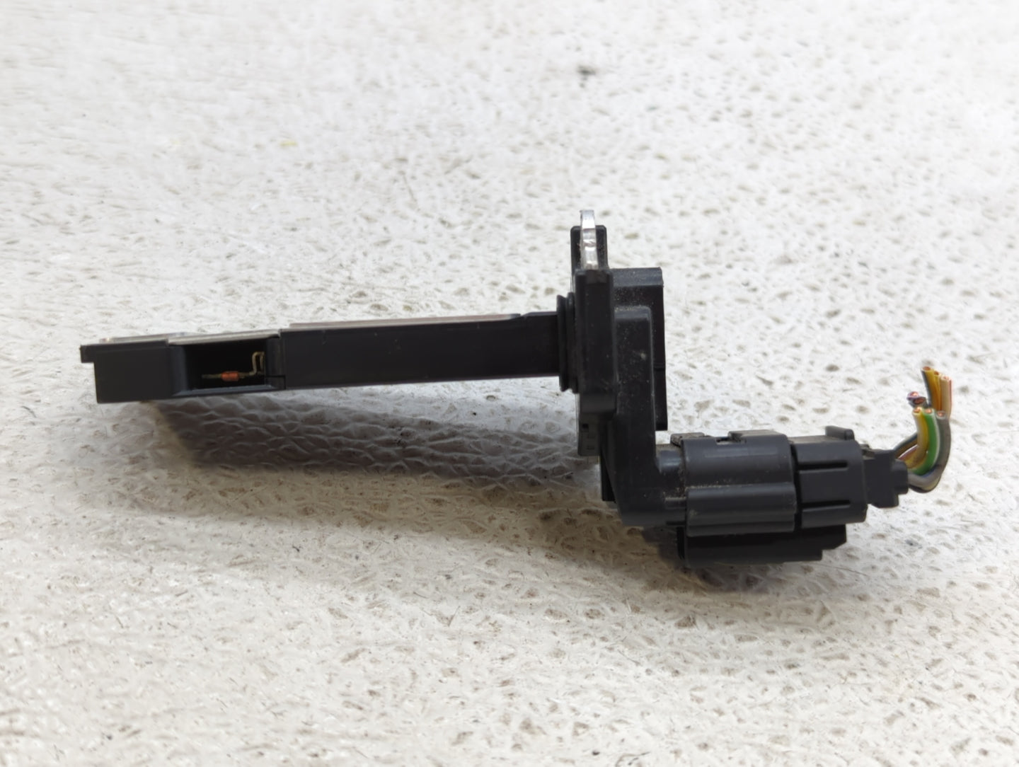 2014-2019 Gmc Sierra 1500 Mass Air Flow Meter Maf - Oemusedautoparts1.com