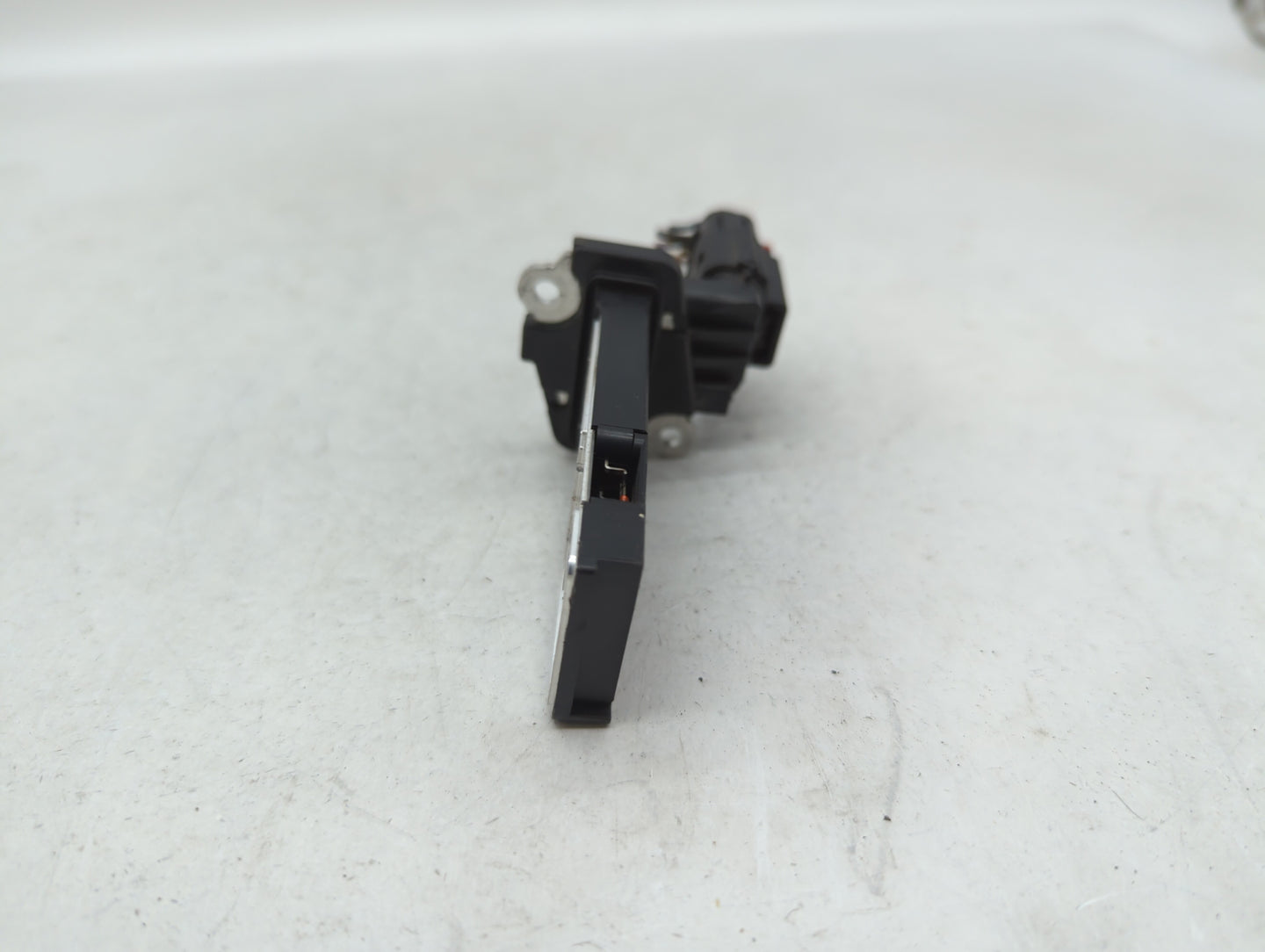 2014-2019 Gmc Sierra 1500 Mass Air Flow Meter Maf - Oemusedautoparts1.com