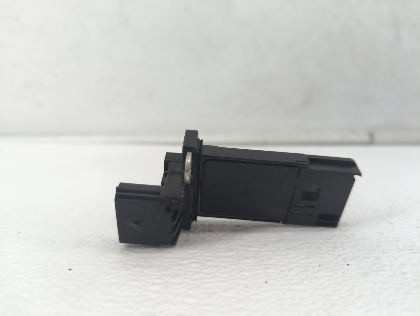 2014-2019 Gmc Sierra 1500 Mass Air Flow Meter Maf - Oemusedautoparts1.com