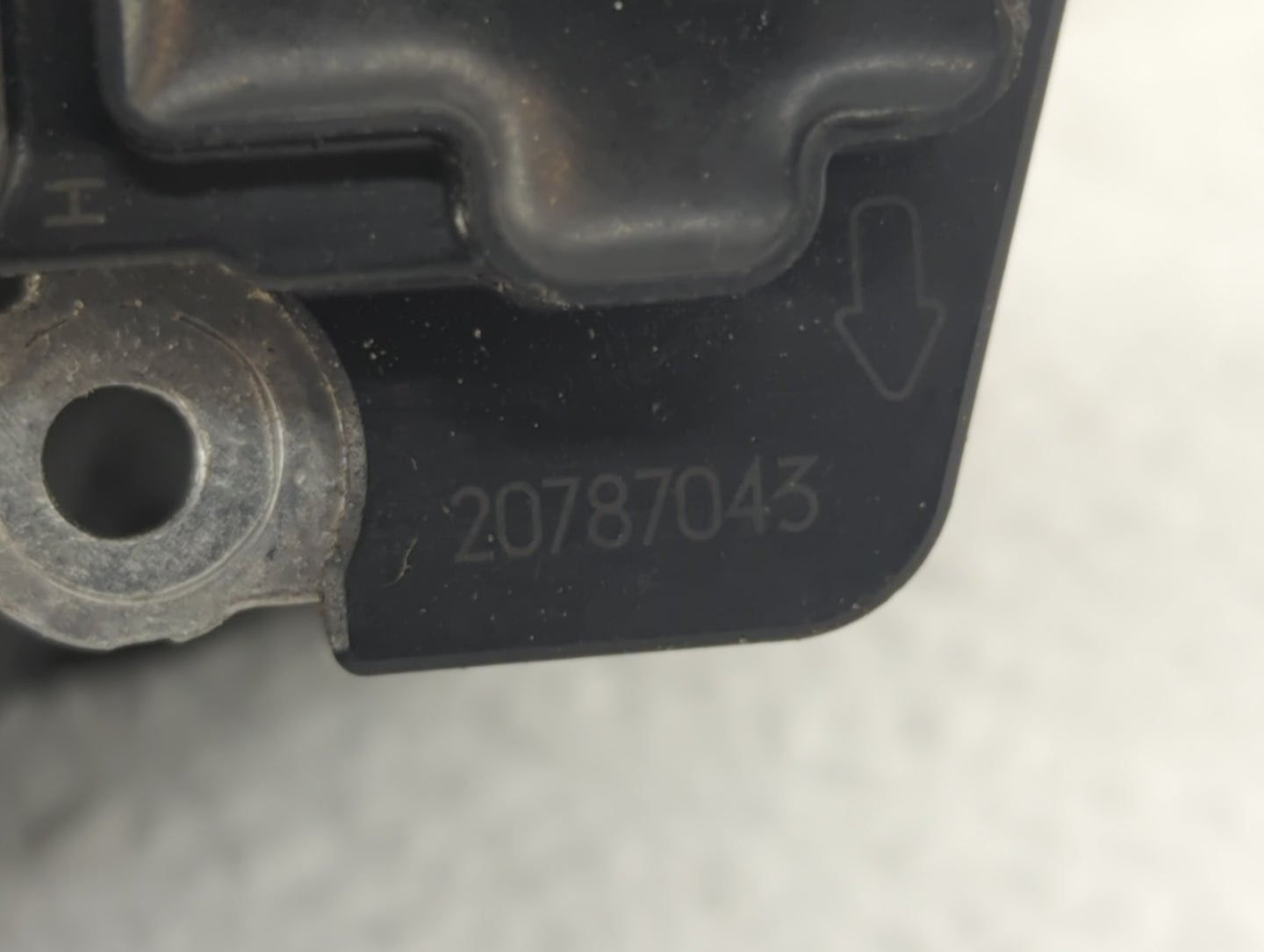 2014-2019 Gmc Sierra 1500 Mass Air Flow Meter Maf - Oemusedautoparts1.com