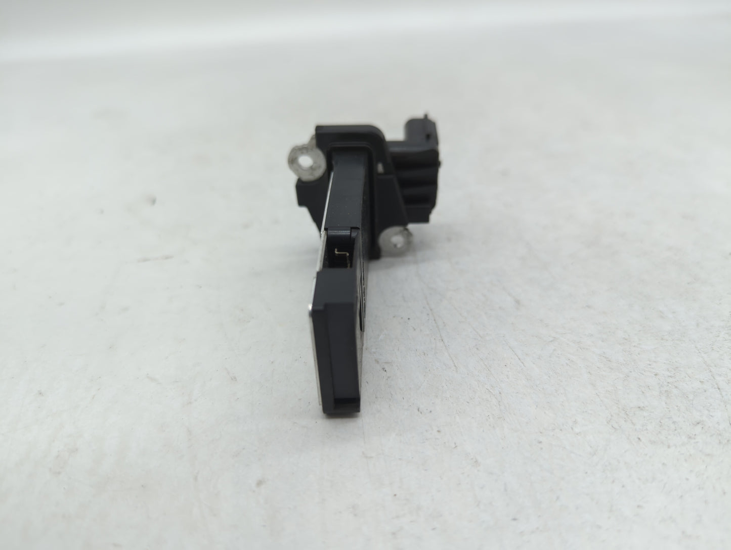 2014-2019 Gmc Sierra 1500 Mass Air Flow Meter Maf - Oemusedautoparts1.com