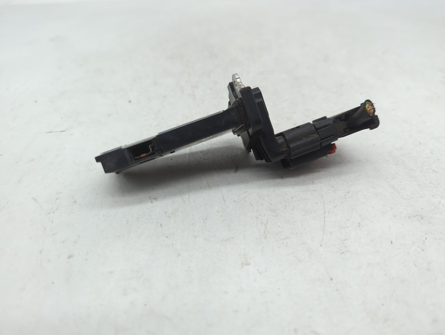 2014-2019 Gmc Sierra 1500 Mass Air Flow Meter Maf - Oemusedautoparts1.com
