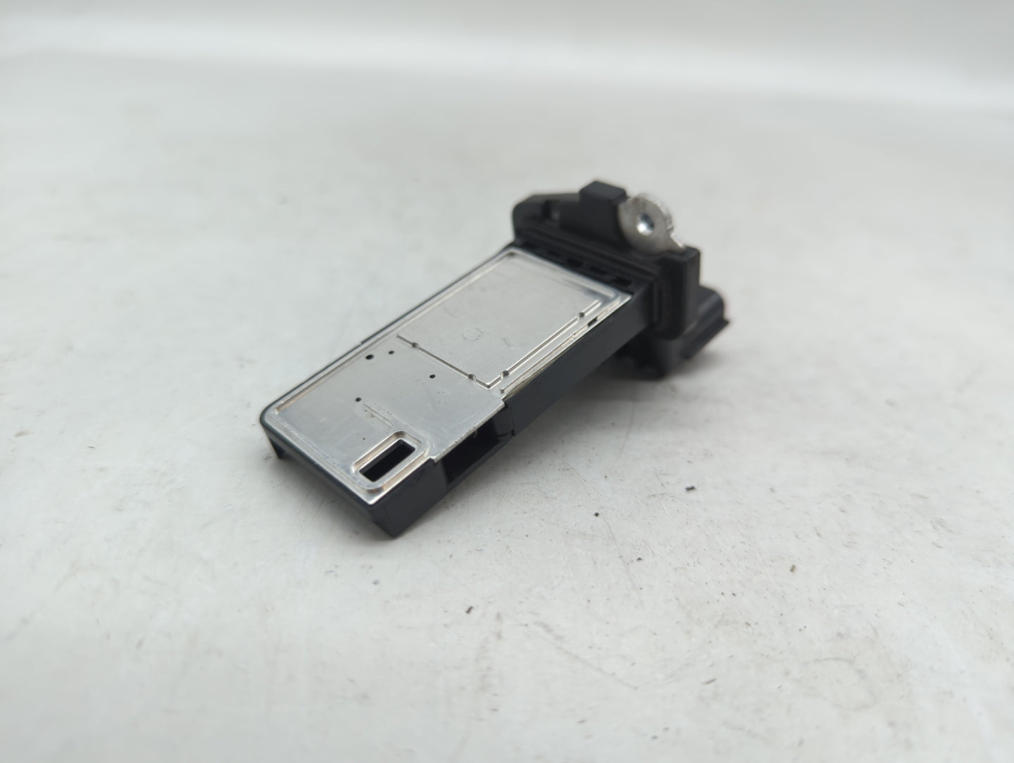 2014-2019 Gmc Sierra 1500 Mass Air Flow Meter Maf - Oemusedautoparts1.com