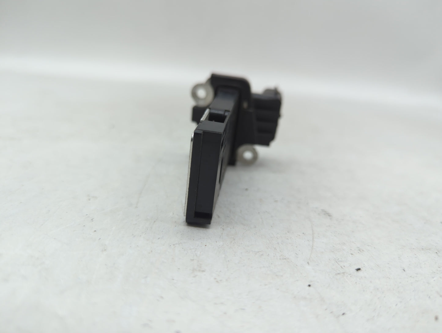 2014-2019 Gmc Sierra 1500 Mass Air Flow Meter Maf - Oemusedautoparts1.com