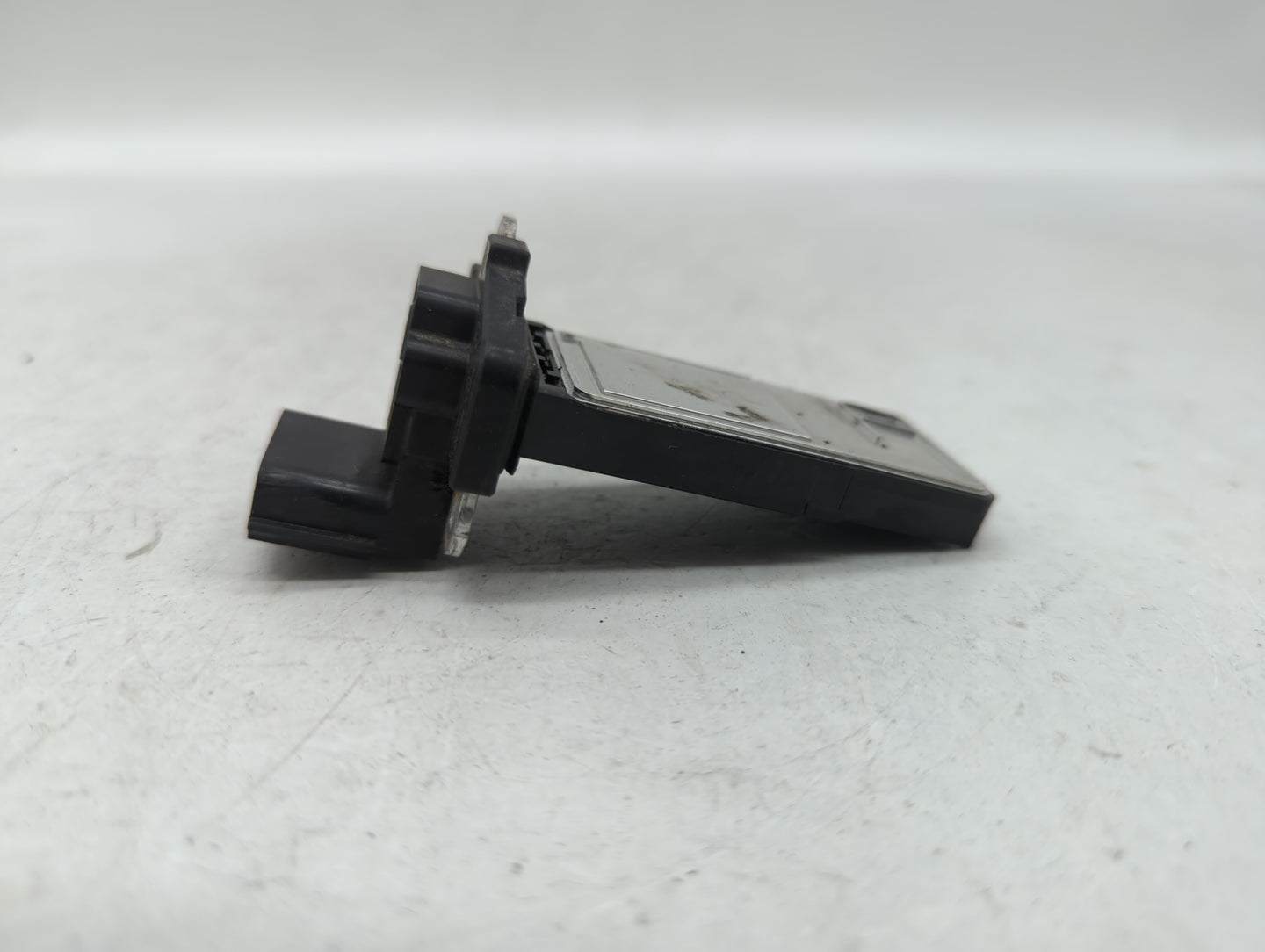 2014-2019 Gmc Sierra 1500 Mass Air Flow Meter Maf - Oemusedautoparts1.com