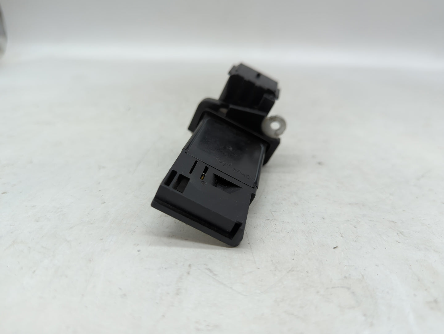 2014-2019 Gmc Sierra 1500 Mass Air Flow Meter Maf - Oemusedautoparts1.com