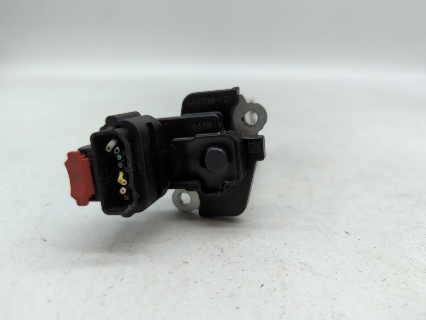 2014-2019 Gmc Sierra 1500 Mass Air Flow Meter Maf - Oemusedautoparts1.com