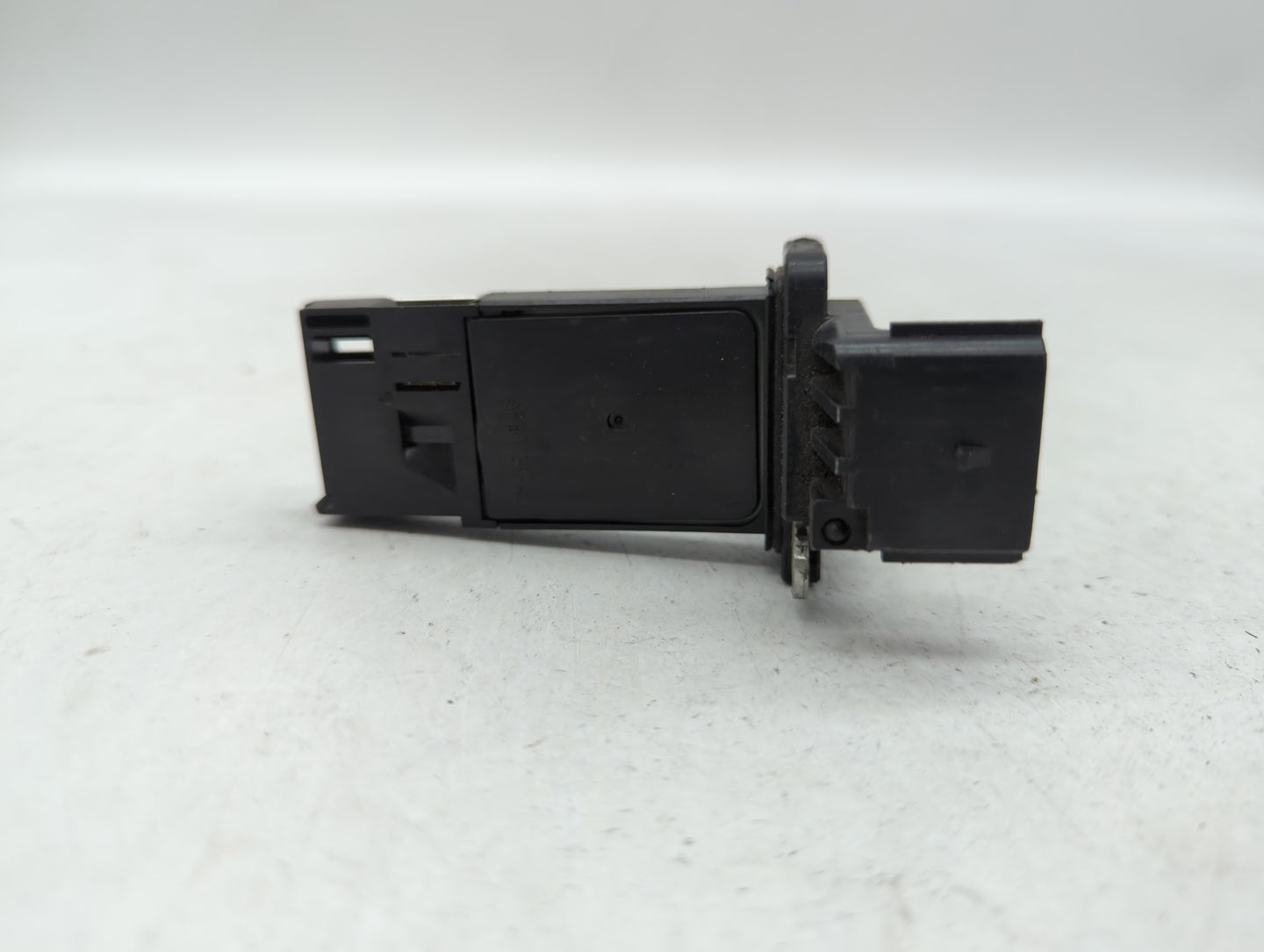 2014-2019 Gmc Sierra 1500 Mass Air Flow Meter Maf - Oemusedautoparts1.com