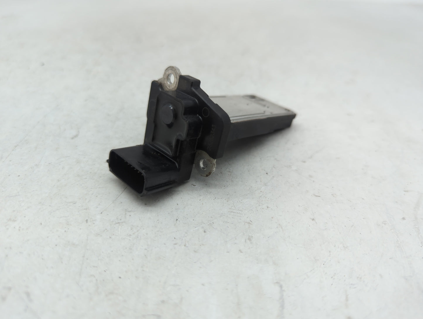2014-2019 Gmc Sierra 1500 Mass Air Flow Meter Maf - Oemusedautoparts1.com