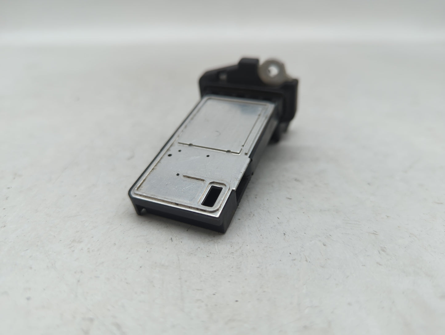 2014-2019 Gmc Sierra 1500 Mass Air Flow Meter Maf - Oemusedautoparts1.com