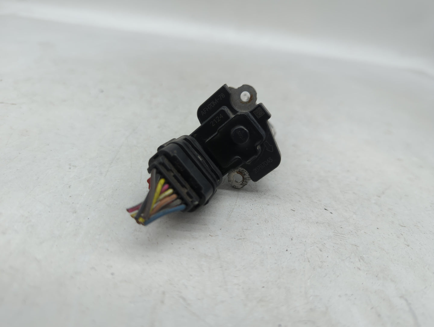 2014-2019 Gmc Sierra 1500 Mass Air Flow Meter Maf - Oemusedautoparts1.com