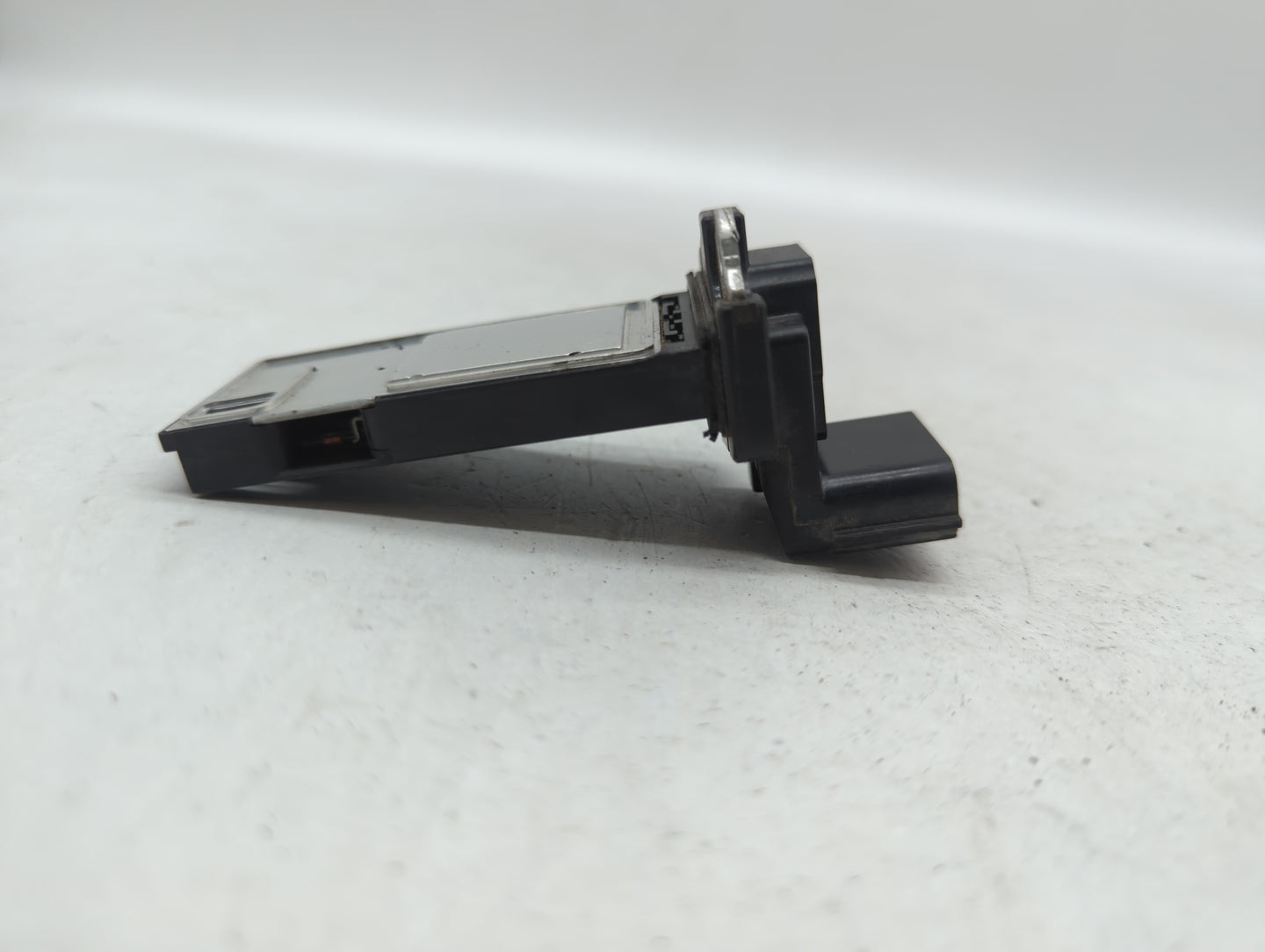 2014-2019 Gmc Sierra 1500 Mass Air Flow Meter Maf - Oemusedautoparts1.com