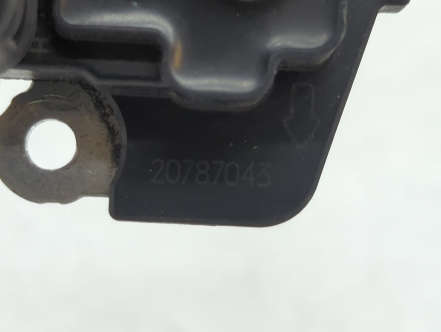 2014-2019 Gmc Sierra 1500 Mass Air Flow Meter Maf - Oemusedautoparts1.com