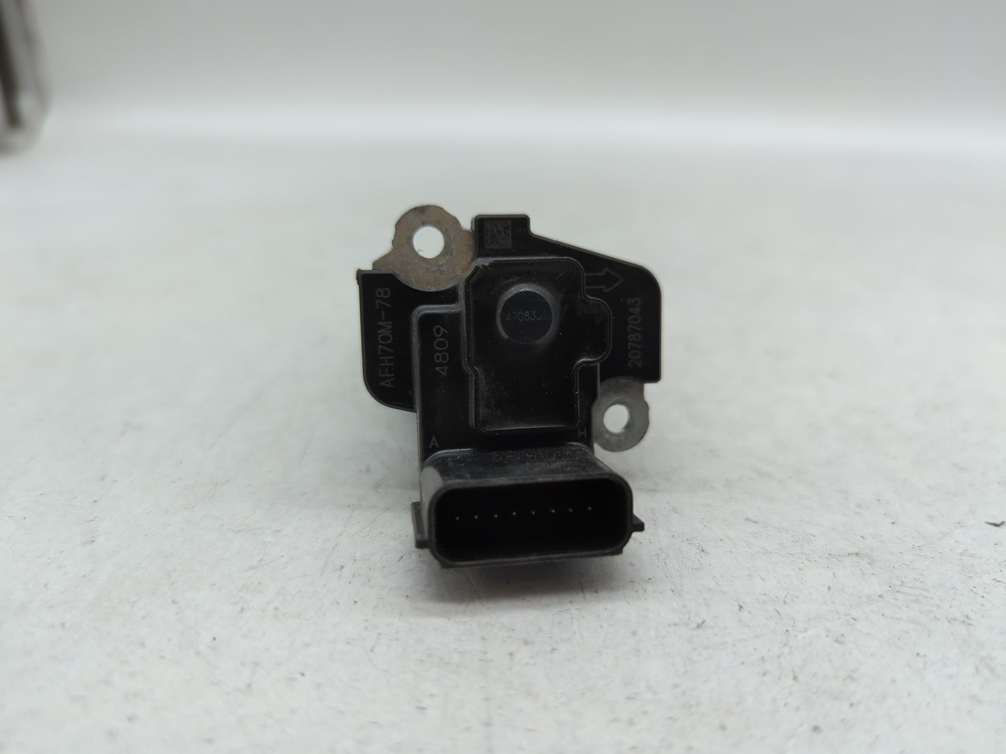 2014-2019 Gmc Sierra 1500 Mass Air Flow Meter Maf - Oemusedautoparts1.com