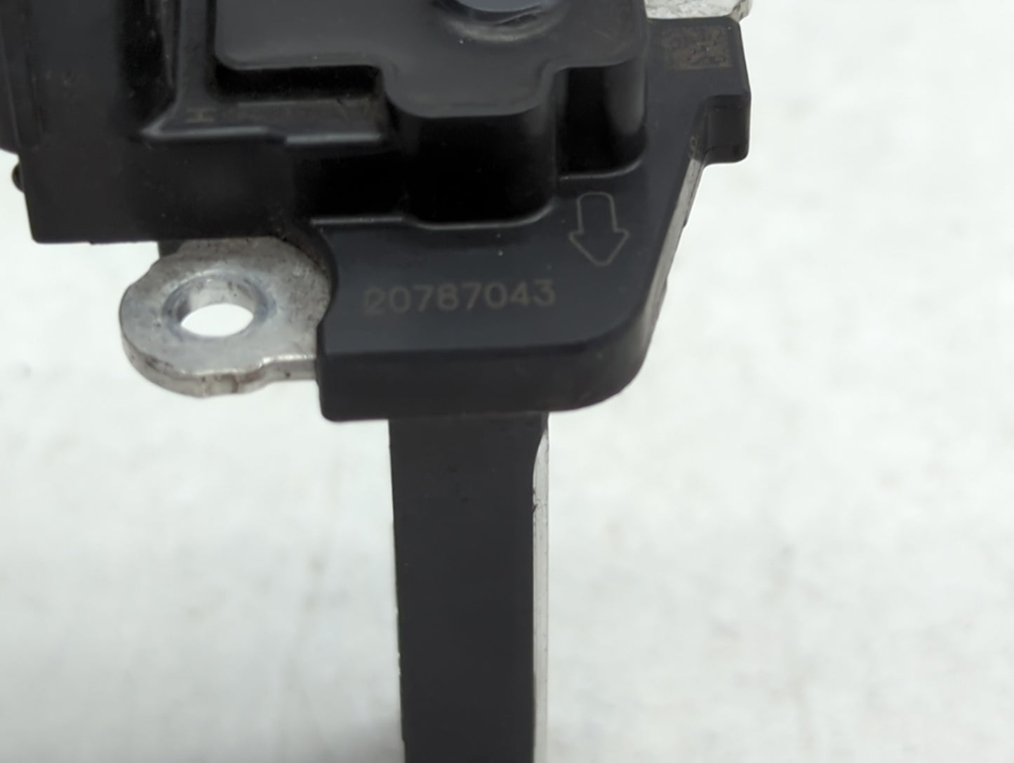 2014-2019 Gmc Sierra 1500 Mass Air Flow Meter Maf - Oemusedautoparts1.com