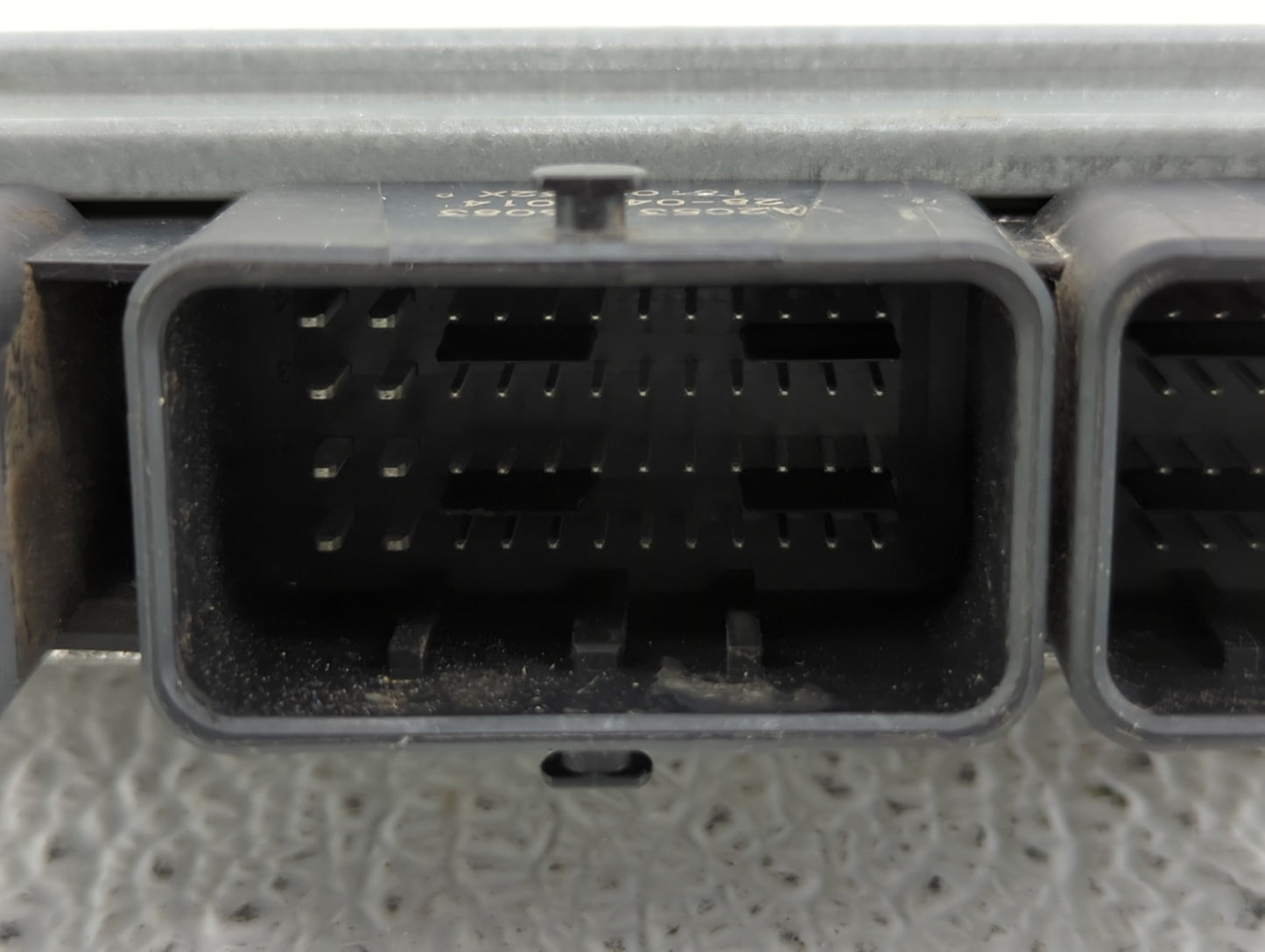 2015 Gmc Sierra 1500 PCM Engine Control Computer ECU ECM PCU OEM P/N:ES7A-12A650-BGD ES7A-12A650-BEA, FS7A-12A650-BFD Fits O