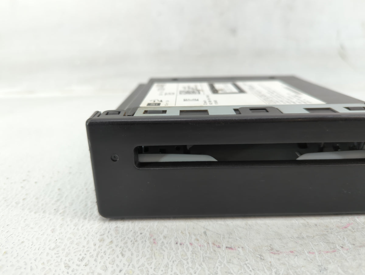 2014-2014 Gmc Sierra 1500 Am Fm Cd Player Radio Receiver 554979 - Oemusedautoparts1.com