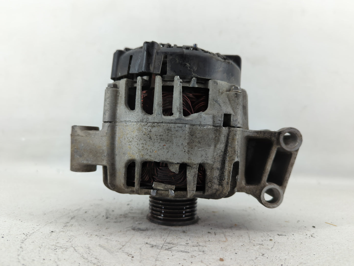 2014-2019 Gmc Sierra 1500 Alternator Replacement Generator Charging Assembly Engine OEM P/N:AE8T-10300-AA Fits OEM Used Auto