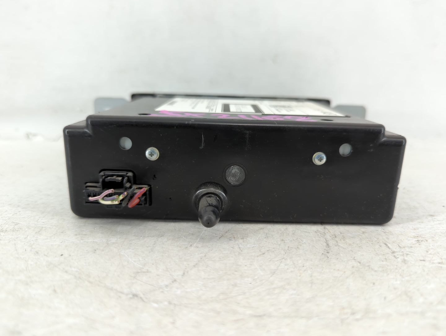 2015-2019 Gmc Sierra 1500 Radio AM FM Cd Player Receiver Replacement P/N:13594481 Fits Fits 2015 2016 2017 2018 2019 2020 OE