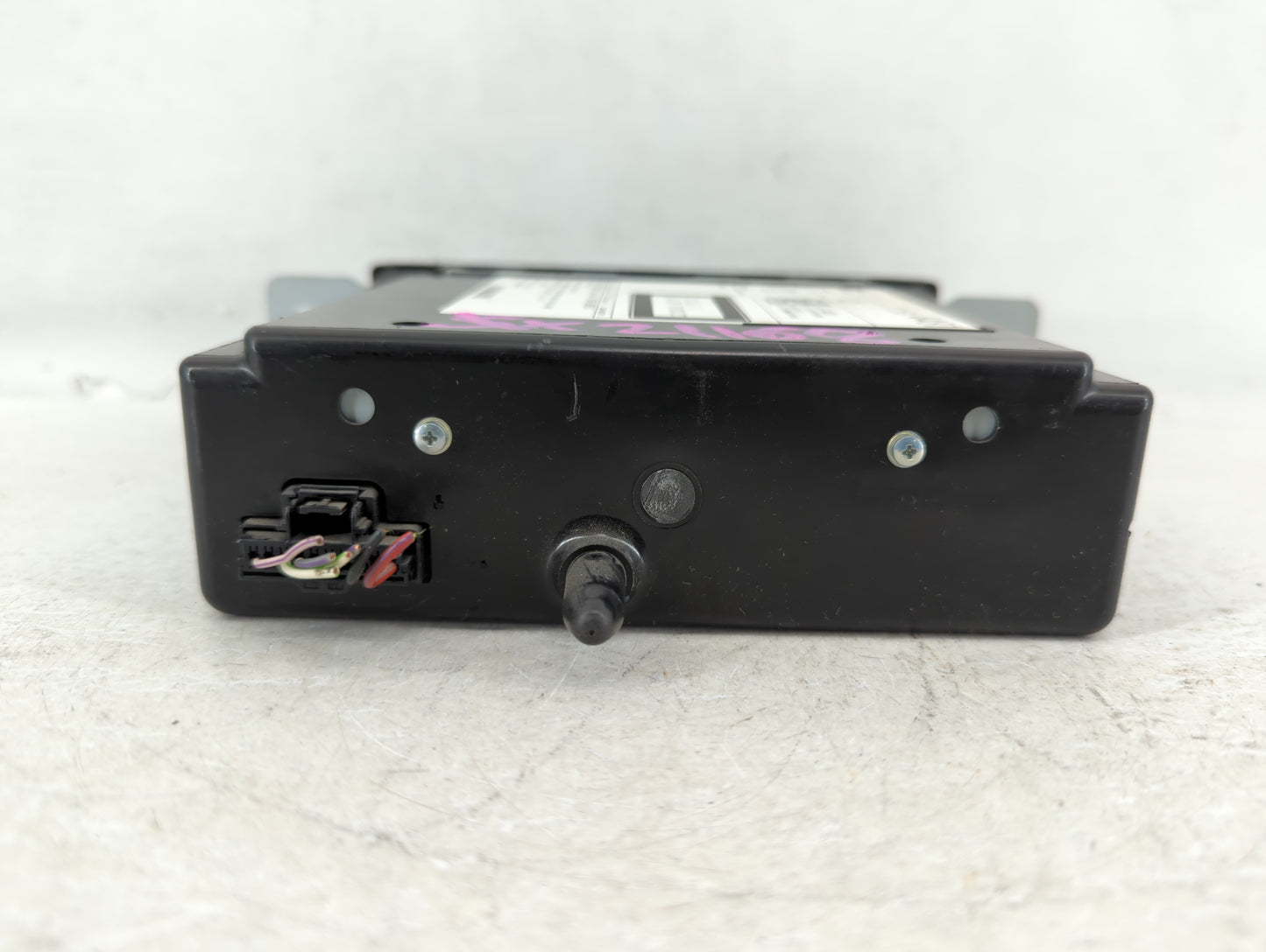 2015-2019 Gmc Sierra 1500 Radio AM FM Cd Player Receiver Replacement P/N:13594481 Fits Fits 2015 2016 2017 2018 2019 2020 OE