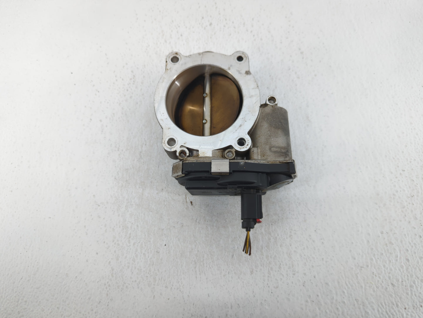 2014-2015 Gmc Sierra 1500 Throttle Body P/N:12632171BA Fits Fits 2014 2015 OEM Used Auto Parts - Oemusedautoparts1.com