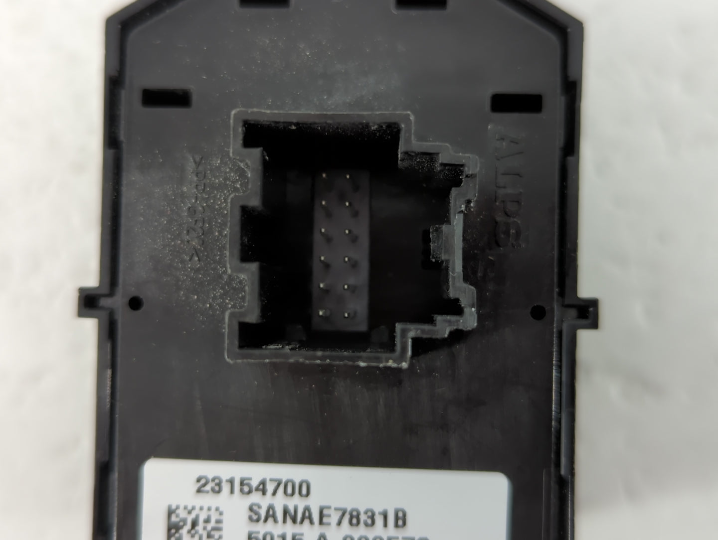 2014-2018 Gmc Sierra 1500 Master Power Window Switch Replacement Driver Side Left P/N:23154700 Fits OEM Used Auto Parts - Oe