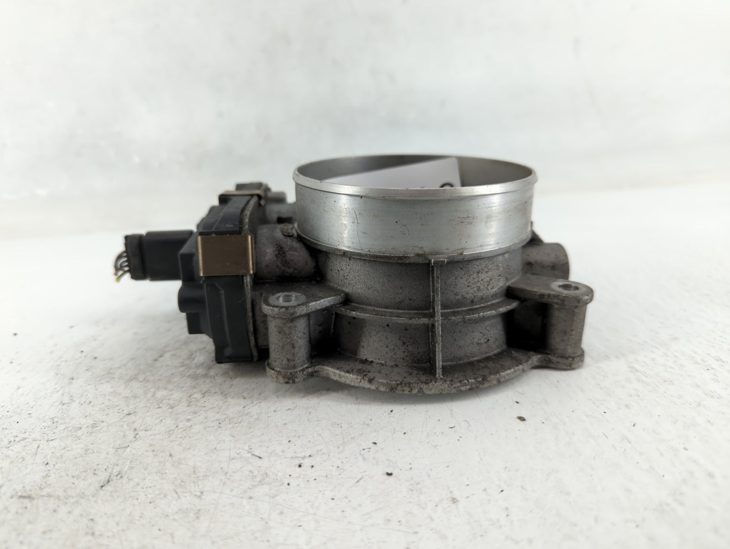 2014-2021 Gmc Sierra 1500 Throttle Body P/N:12620263 Fits Fits 2014 2015 2016 2017 2018 2019 2020 2021 2022 OEM Used Auto Pa
