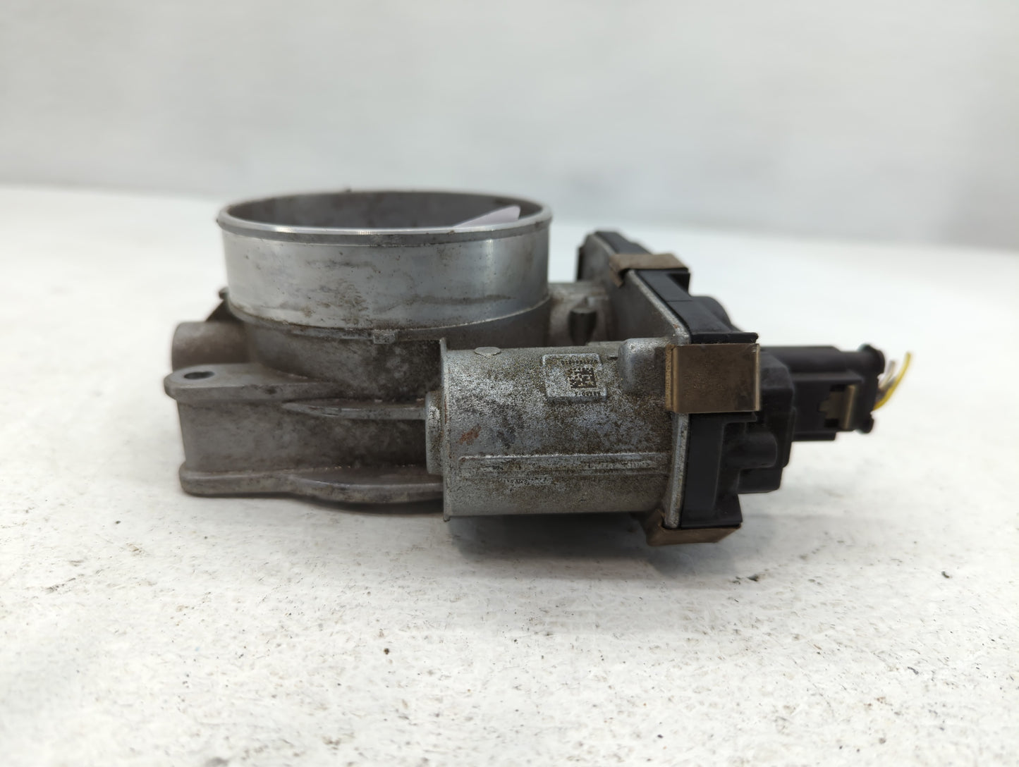 2014-2022 Gmc Sierra 1500 Throttle Body P/N:12678224 12617792 Fits Fits 2014 2015 2016 2017 2018 2019 2020 2021 2022 OEM Use