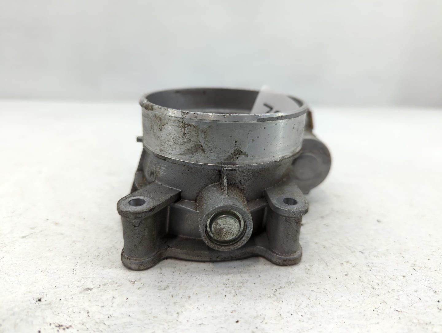 2014-2022 Gmc Sierra 1500 Throttle Body P/N:12678224 12617792 Fits Fits 2014 2015 2016 2017 2018 2019 2020 2021 2022 OEM Use